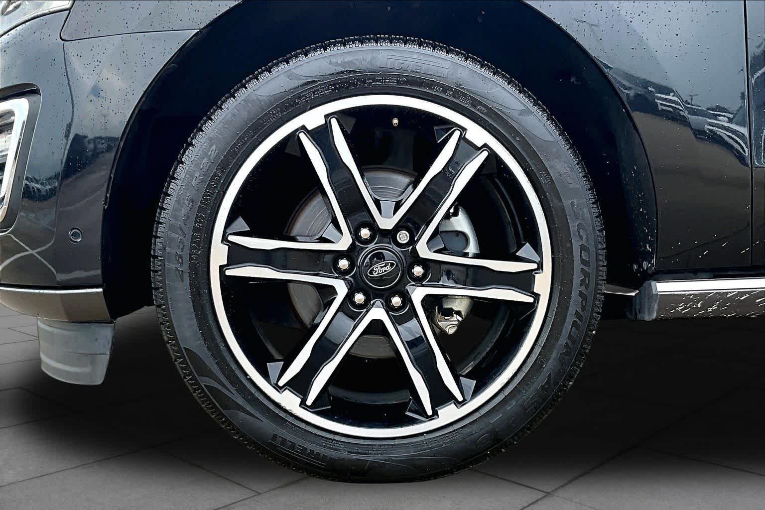 Used 2019 Agate Black Metallic Ford Limited image 11