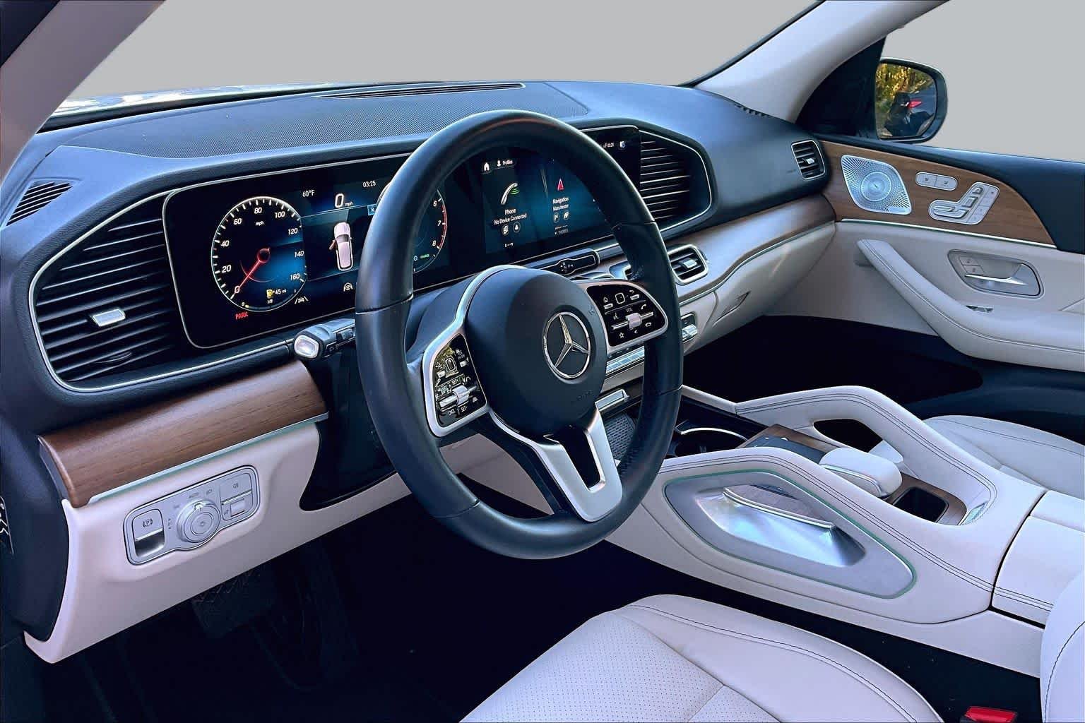 Used 2023 Polar White Mercedes-Benz GLE 450 image 17