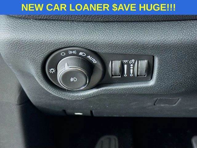 2025 Chrysler Pacifica Select - Photo 10
