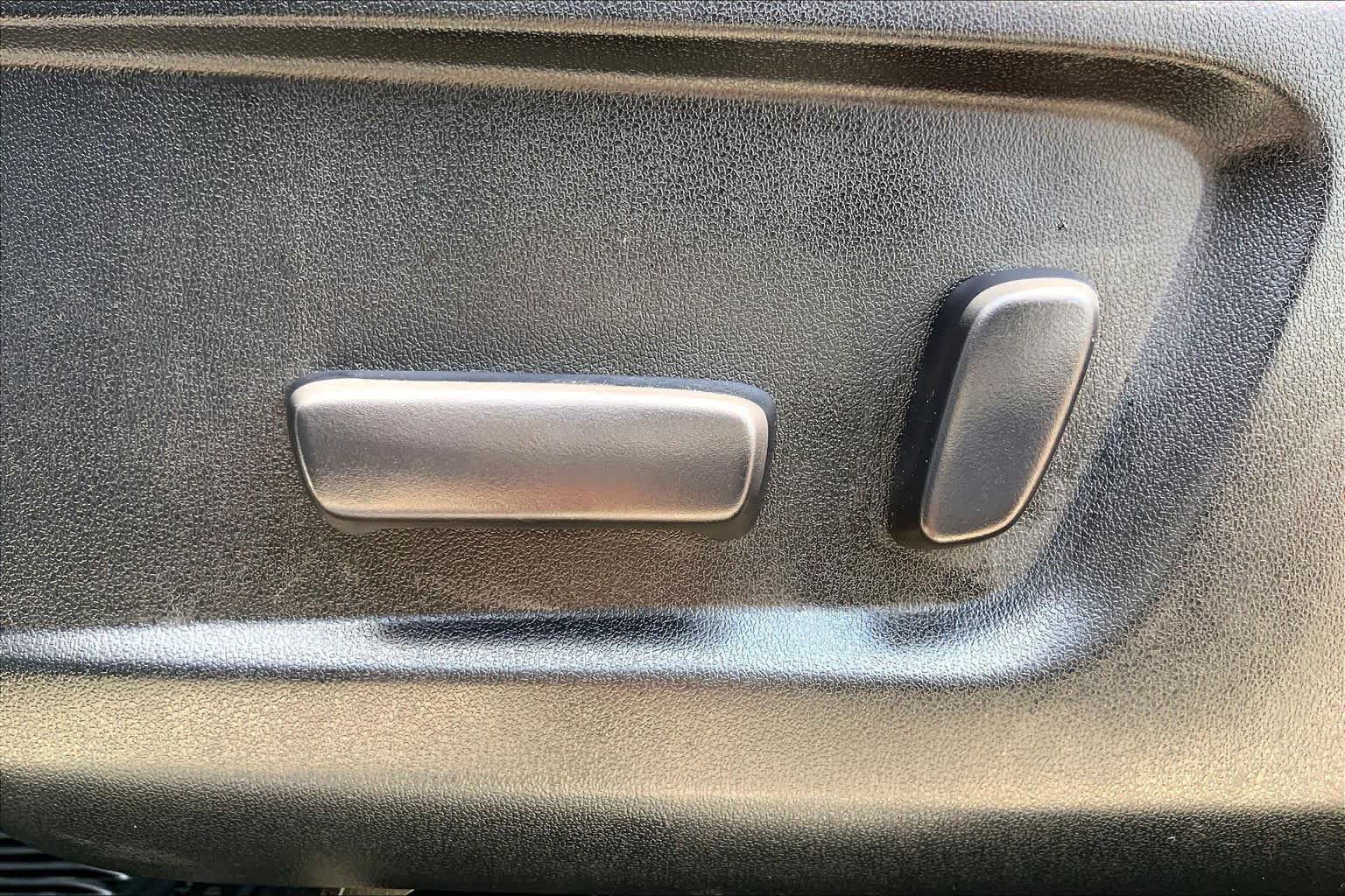 Used 2019 Silver Sky Metallic Toyota SR5 image 34