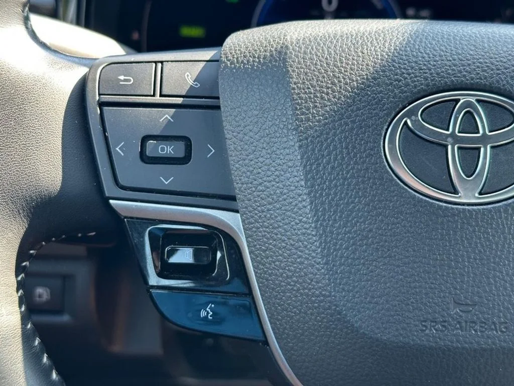 Used 2025 Midnight Black Metallic Toyota SE image 14