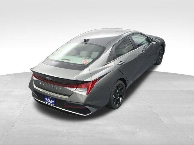 New 2026 Gray Hyundai SEL Sport Premium image 28