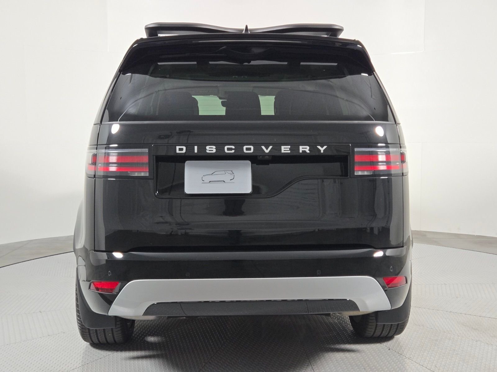 Used 2026 Santorini Black Metallic Land Rover Gemini Edition image 7