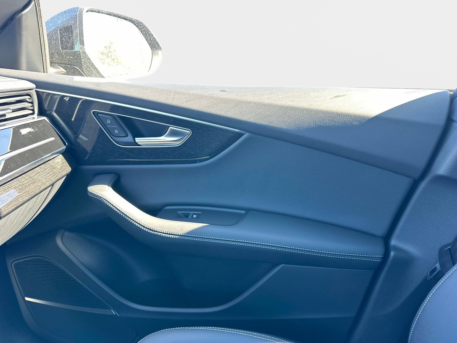2026 Audi Q8 Premium Plus - Photo 24