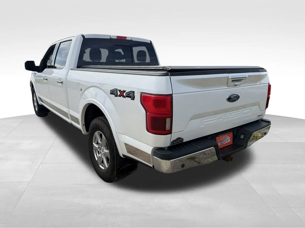Used 2019 White Platinum Clearcoat Metallic Ford Lariat image 5