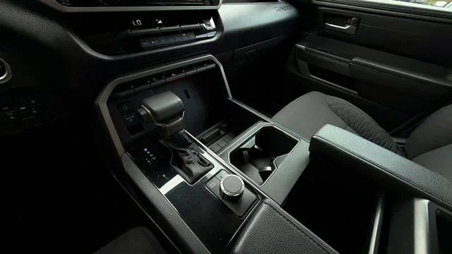 Used 2022 White Toyota SR5 image 14