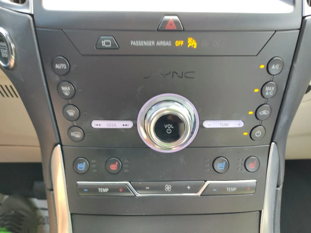 Used 2020 Iconic Silver Metallic Ford Titanium image 19