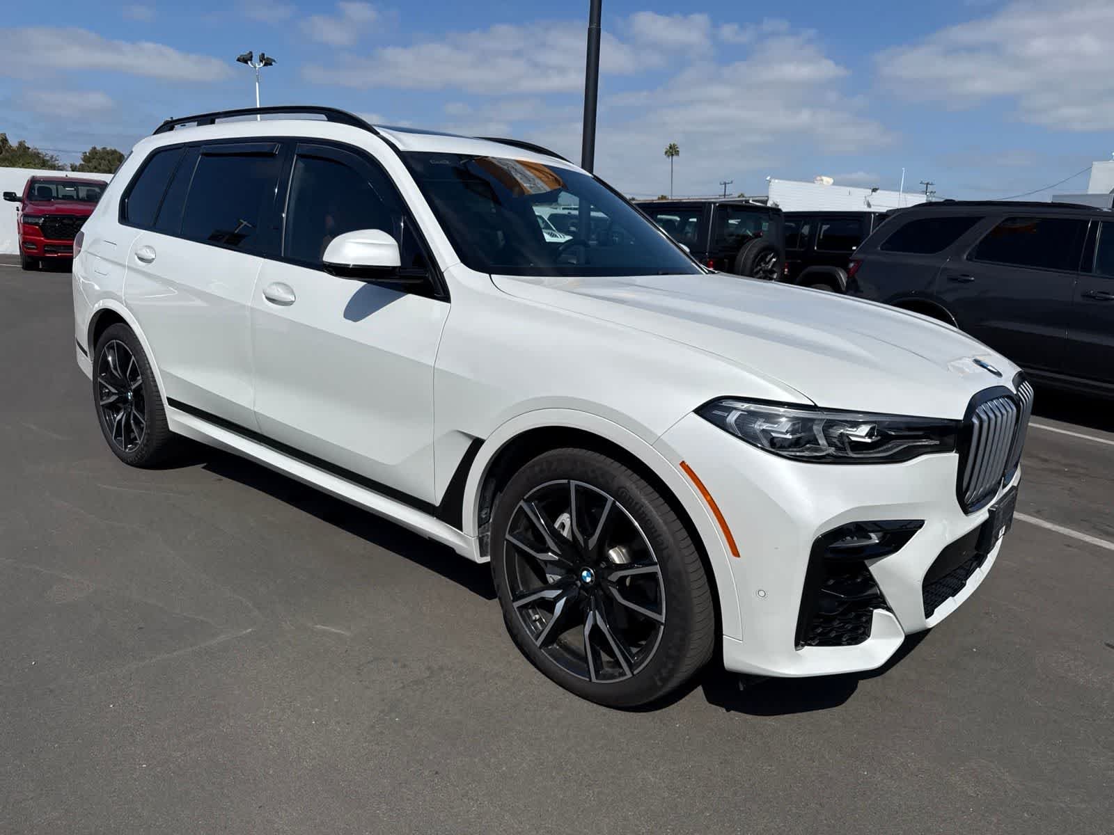 Used 2019 Mineral White Metallic BMW xDrive50i image 9