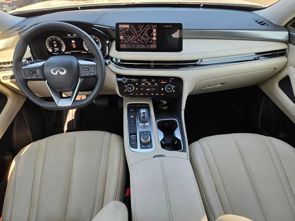 Used 2023 Majestic INFINITI LUXE image 13