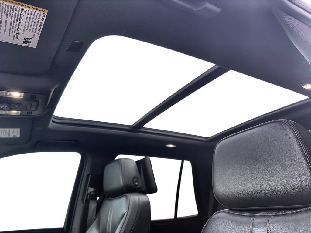Used 2021 IRIDESCENT PEARL TRICOAT Chevrolet RST image 19