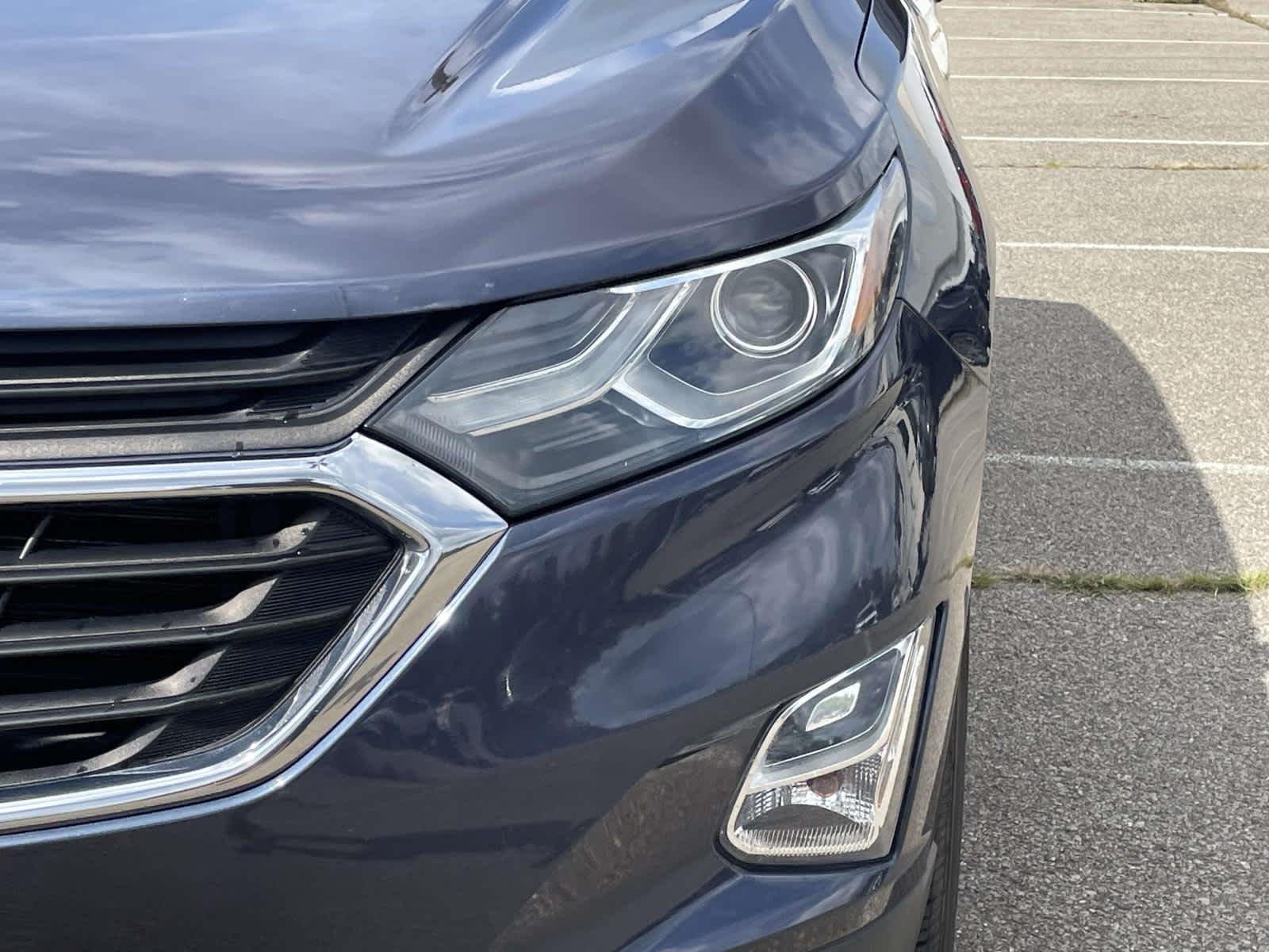 Used 2018 STORM BLUE METALLIC Chevrolet LT image 18