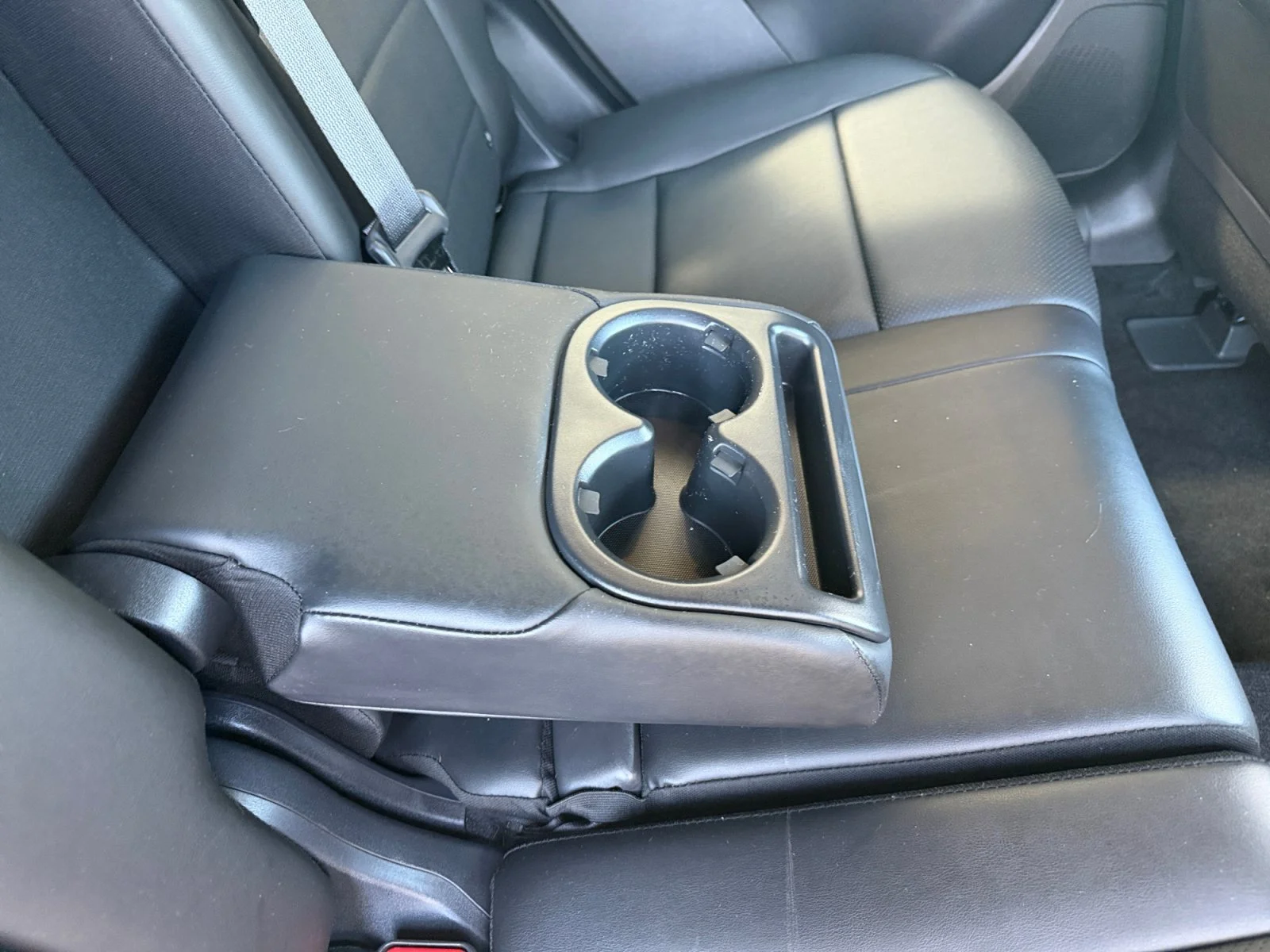 Used 2025 Slate Gray INFINITI LUXE image 35