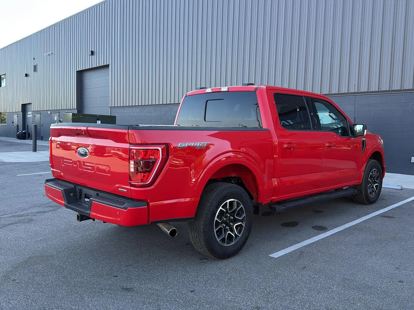 Used 2022 Race Red Ford XLT image 3
