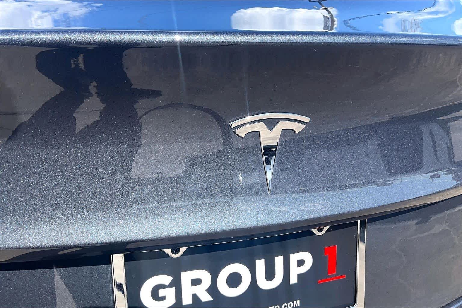 Used 2023 Midnight Silver Metallic Tesla  image 28