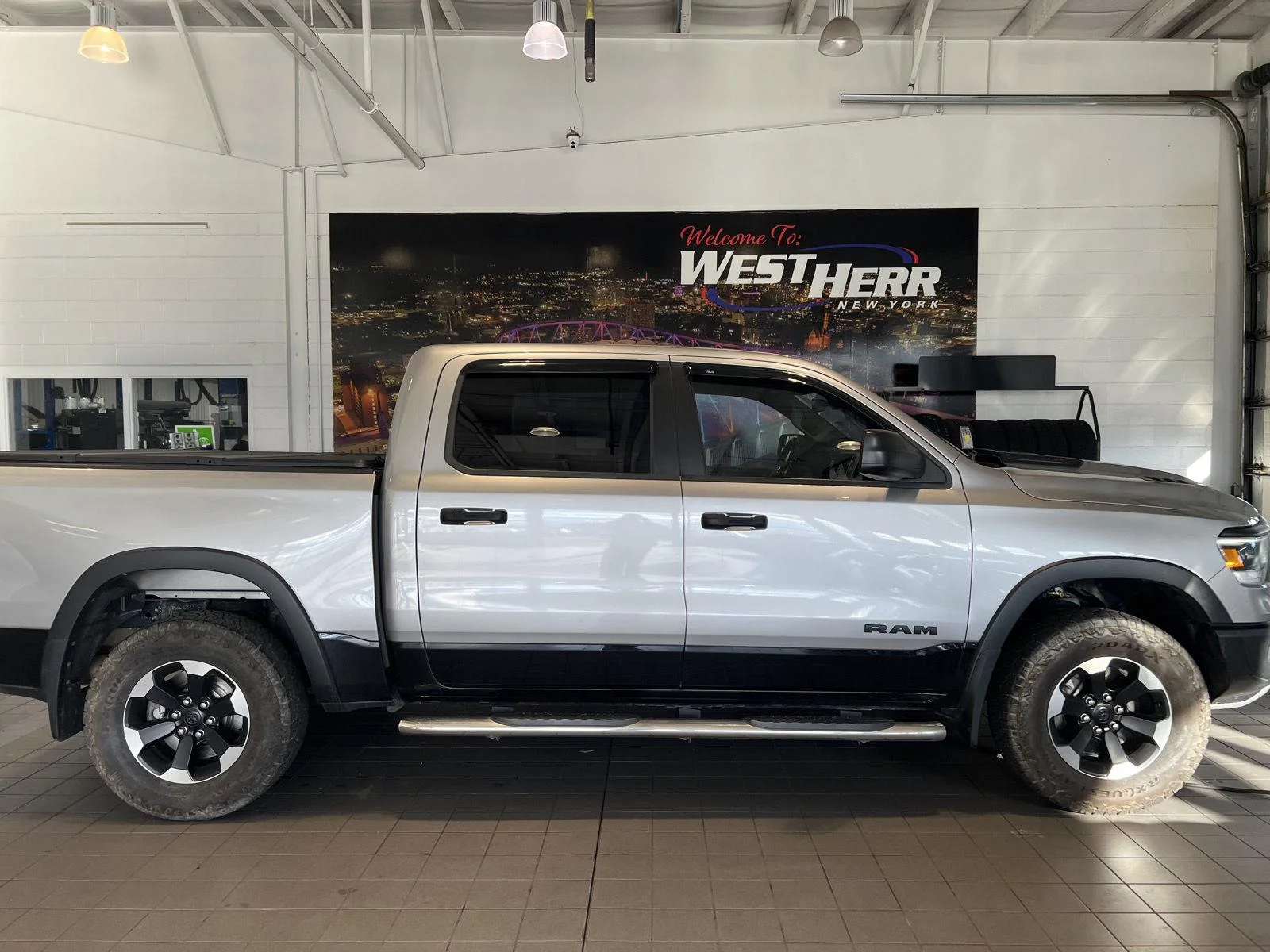 Used 2022 Billet Silver Metallic Clearcoat Ram Rebel image 8