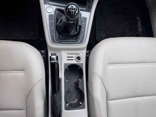 Used 2017 Black Volkswagen  image 16