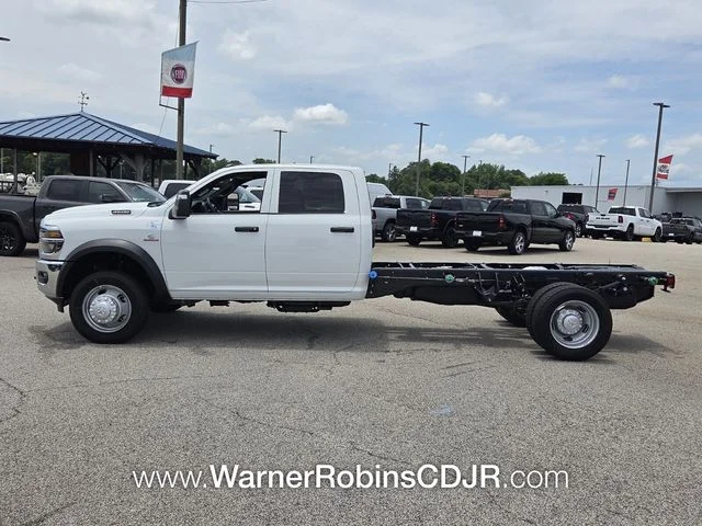 New 2026 Bright White Clear-Coat Exterior Paint RAM Tradesman image 4