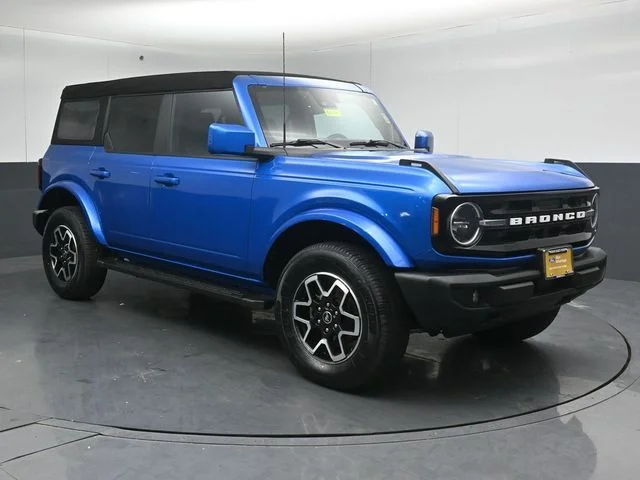 2023 Ford Bronco Outer Banks 4x4's photo