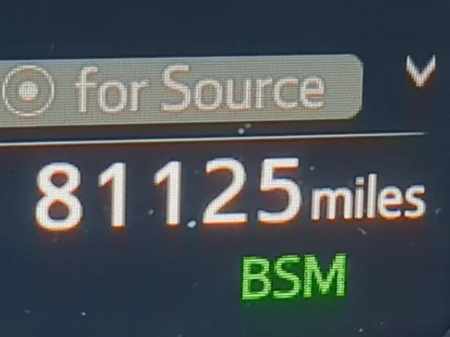 Used 2016 Silver Toyota SE image 33