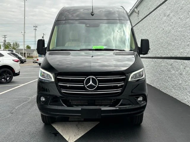 Used 2021 Black Mercedes-Benz Midwest Automotive Luxe Cruiser image 6