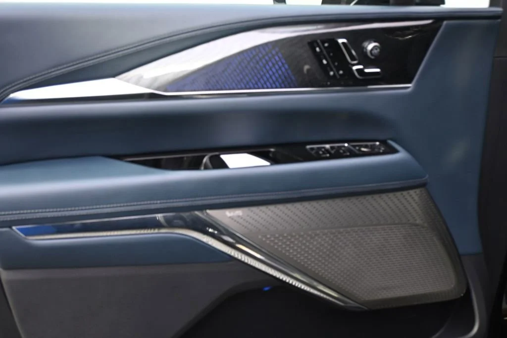 New 2025 Black Raven Cadillac Luxury 2 image 24