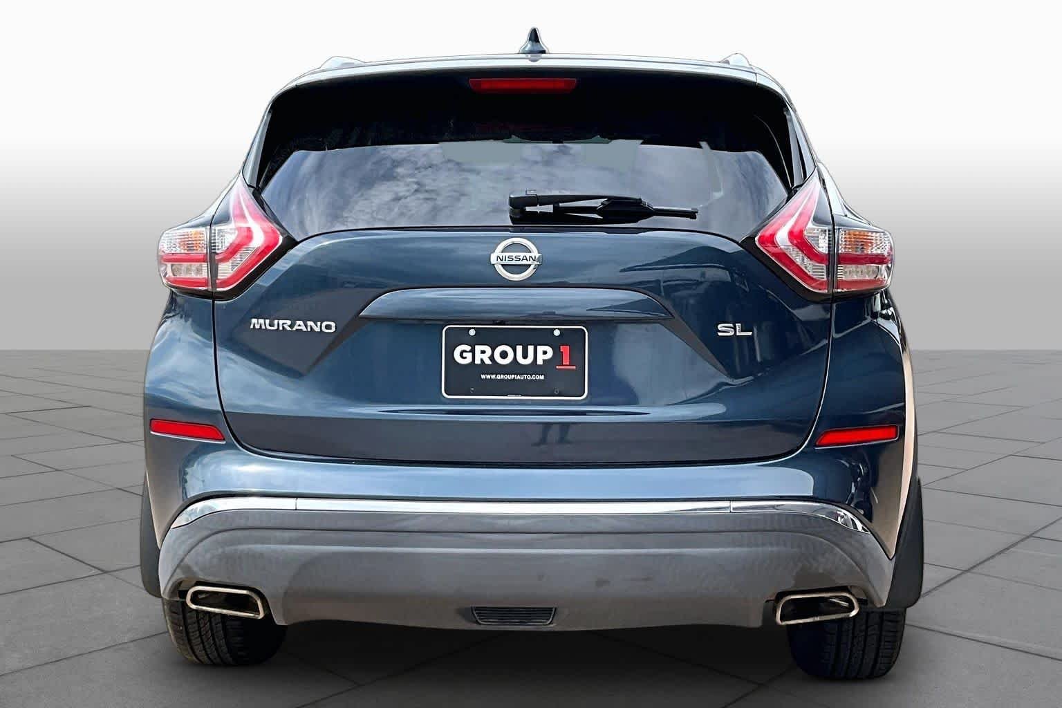 Used 2016 Arctic Blue Metallic Nissan SL image 5