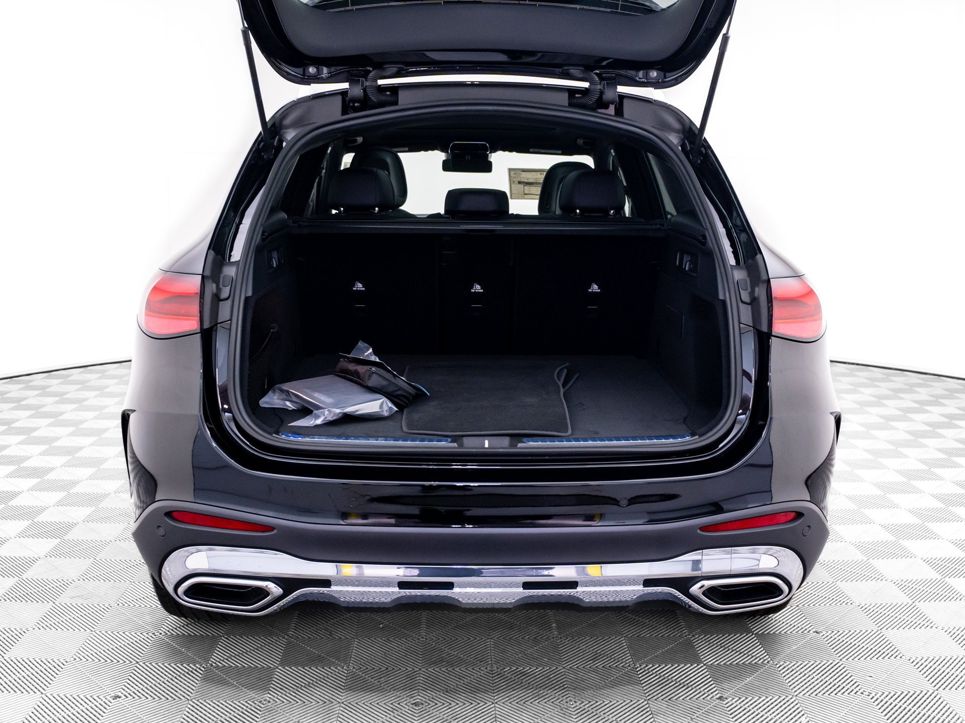 New 2026 Black Mercedes-Benz GLC 300 image 68