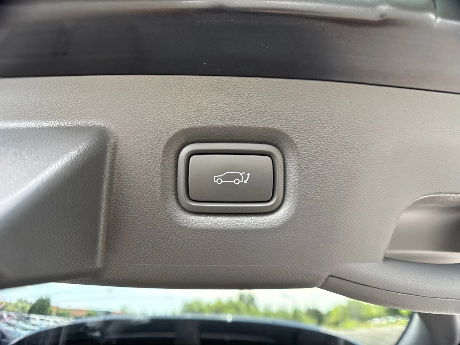 Used 2023 Black Hyundai SEL image 20