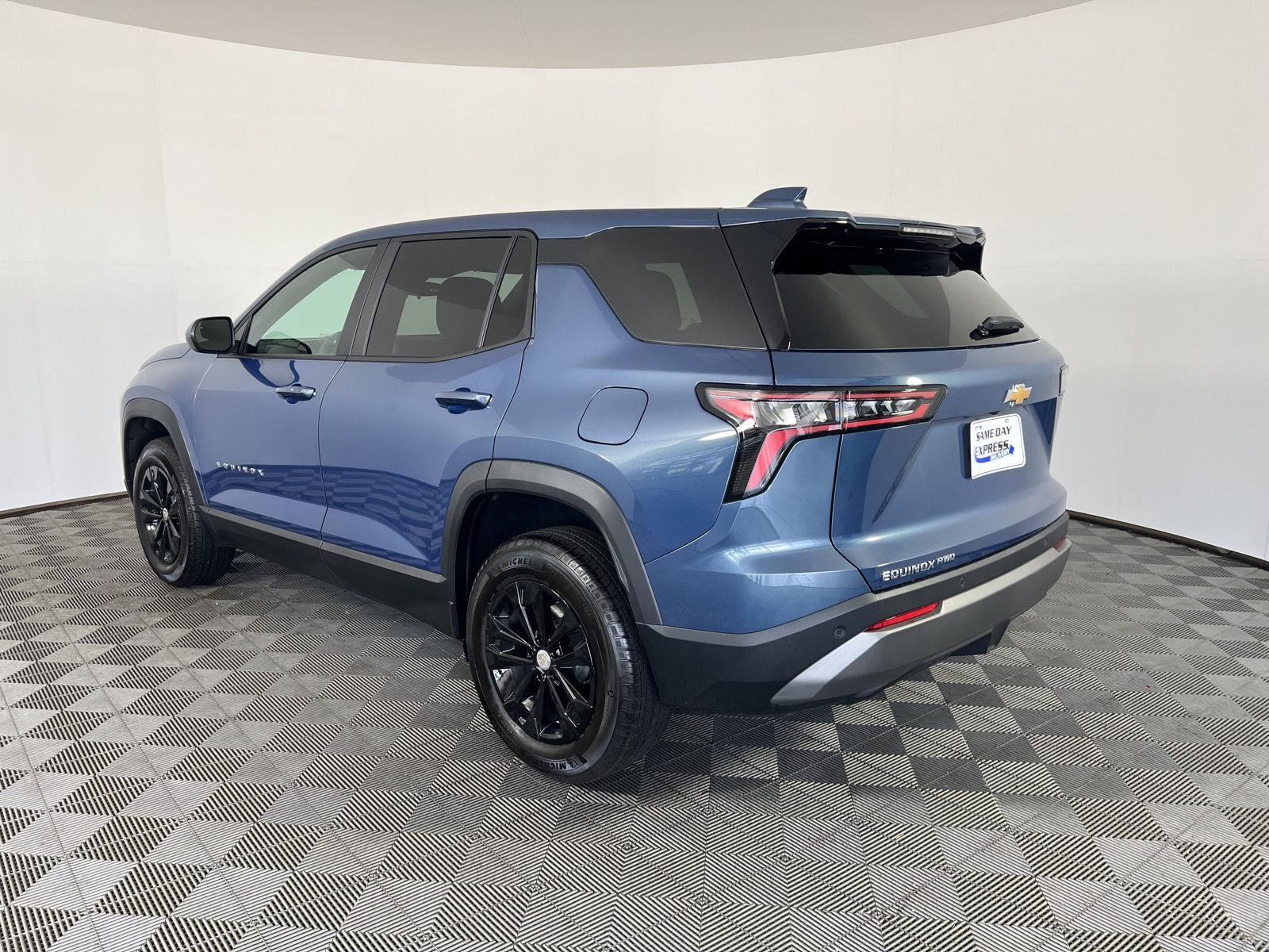 Used 2026 Lakeshore Blue Metallic Chevrolet AWD LT image 26