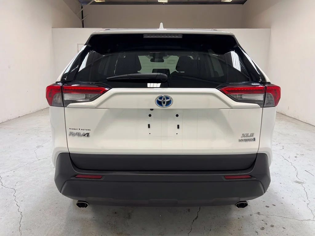 Certified Used 2022 White Toyota XLE image 10