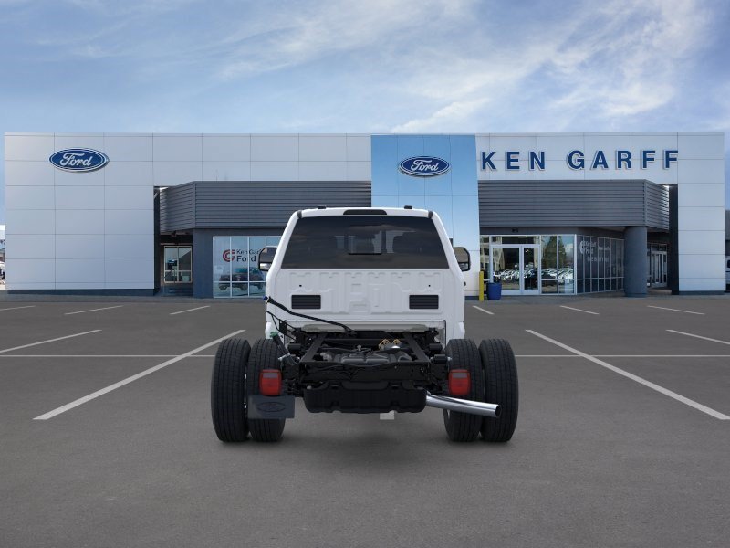 New 2026 Oxford White Ford XL image 5