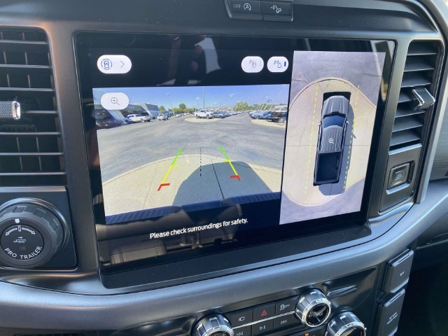 New 2026 Carbonized Gray Metallic Ford XLT image 16