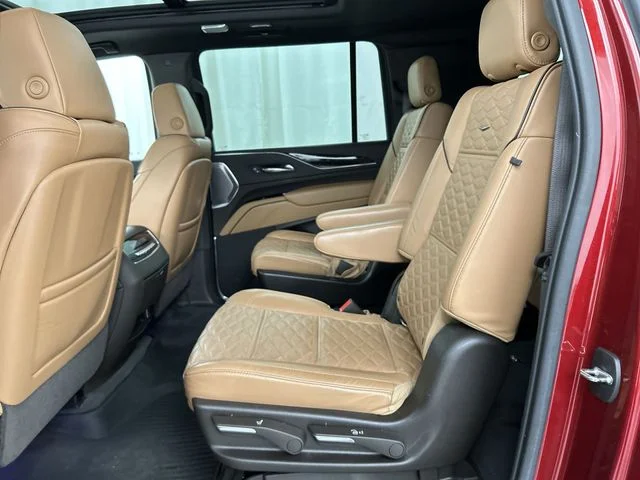 Used 2021 Red Cadillac Sport image 29
