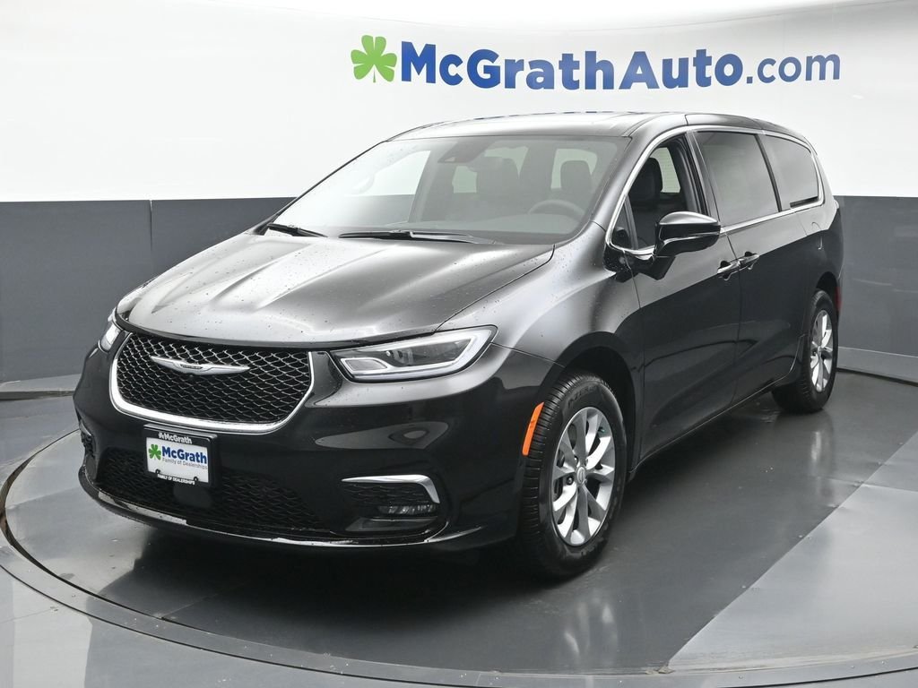 2026 Chrysler Pacifica Select - Photo 33
