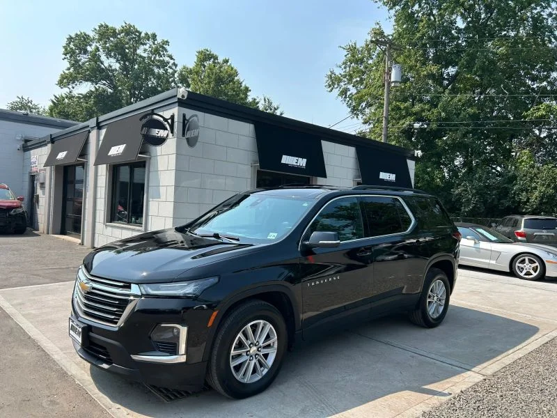 Used 2022 Black Chevrolet LT Sport Utility 4D image 2