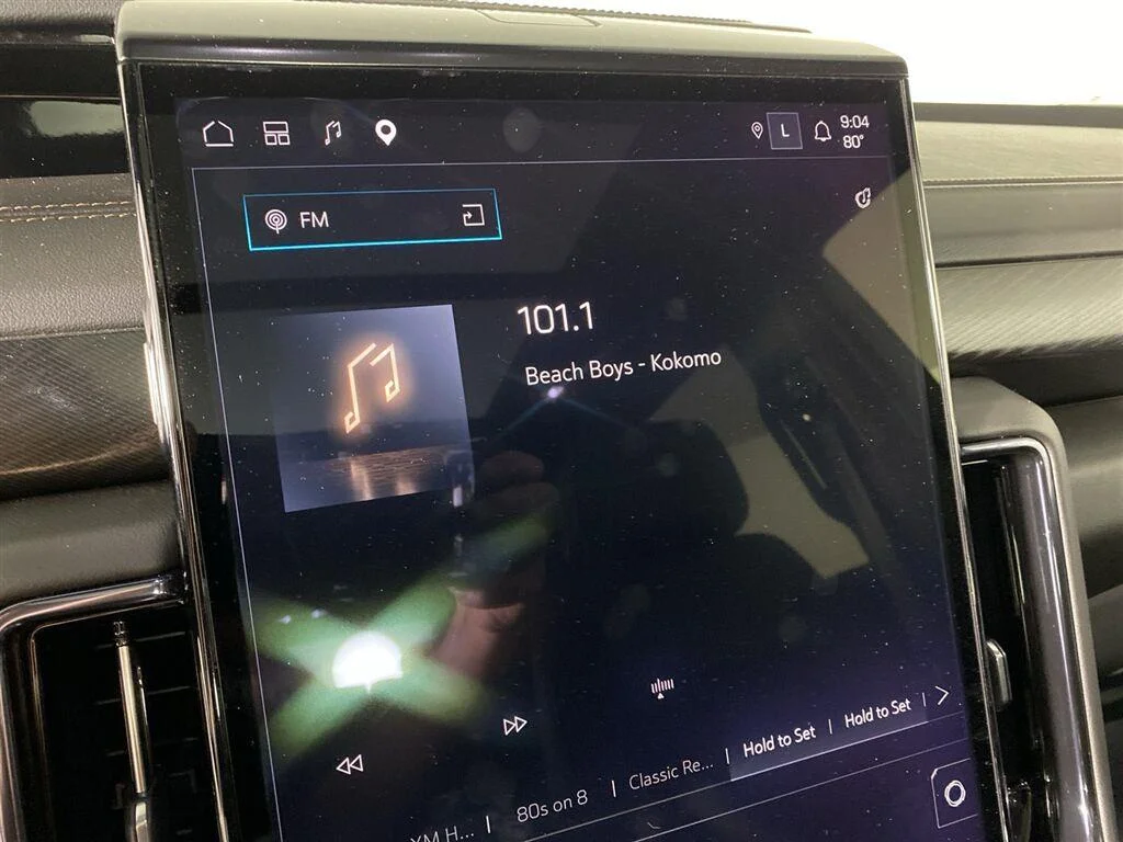 Used 2025 Onyx Black GMC AT4 image 21