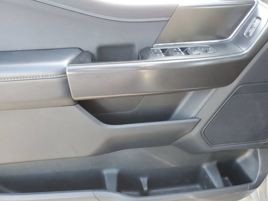 Used 2024 Silver Ford XLT image 28