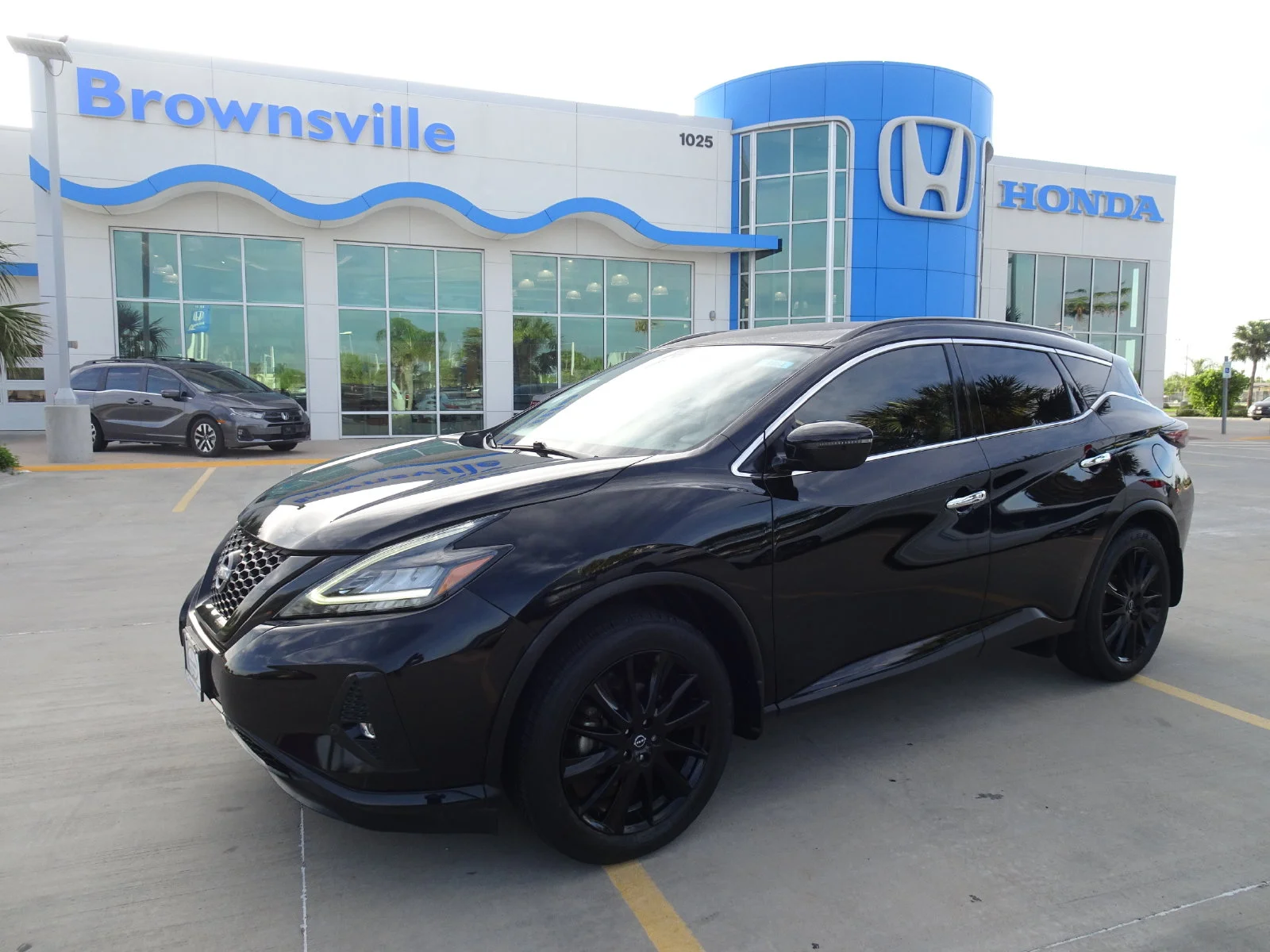 Used 2023 Black Nissan SV image 1