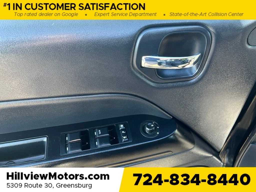 Used 2015 Black Clearcoat Jeep Latitude image 14