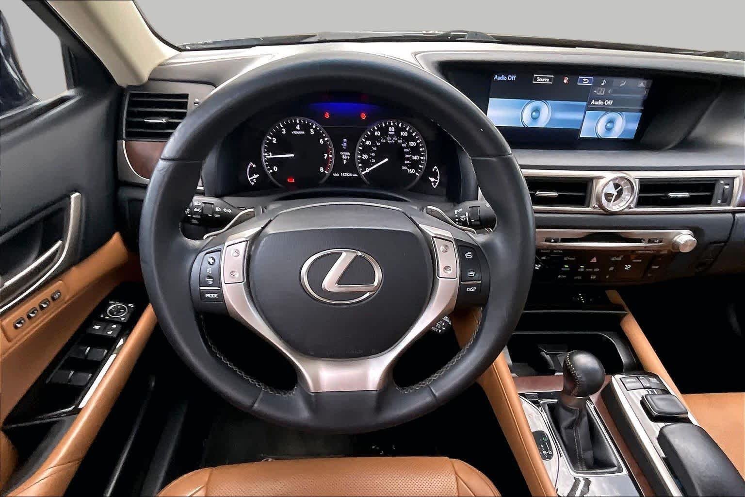 Used 2015 Obsidian Lexus  image 6