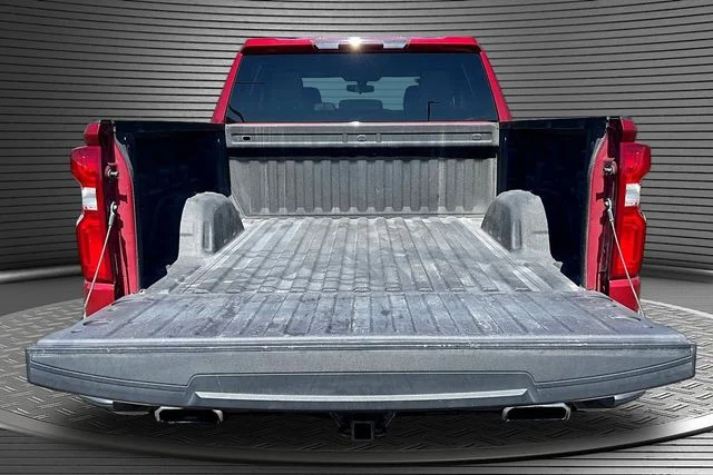 Used 2020 Red Chevrolet Custom Trail Boss image 7