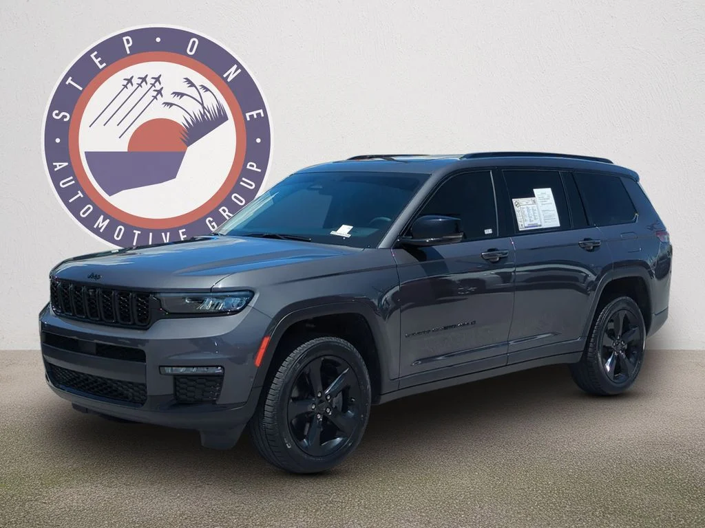 Certified Used 2023 Gray Jeep Limited image 1