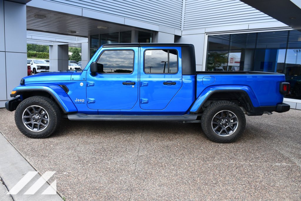 Used 2021 Blue Jeep Overland image 3