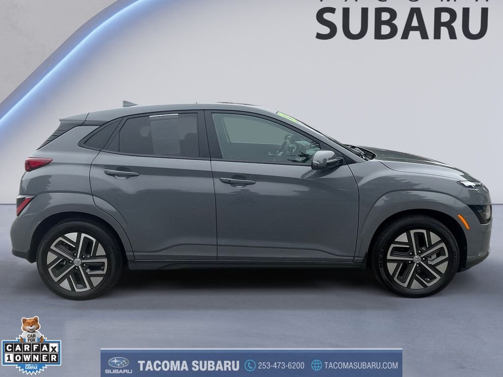Used 2023 Gray Hyundai SE image 6