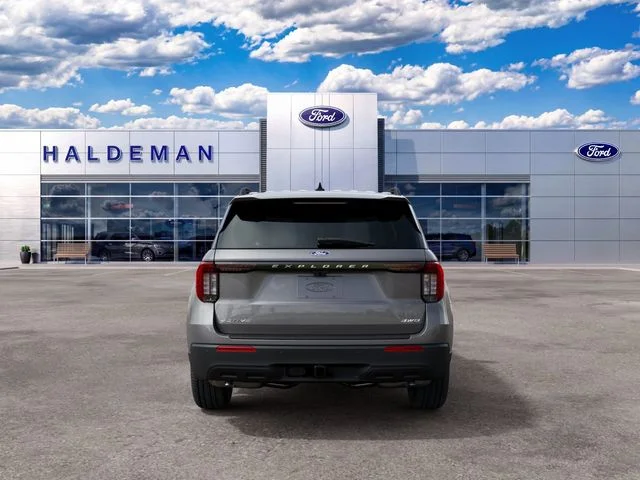New 2027 Carbonized Gray Metallic Ford Active image 7