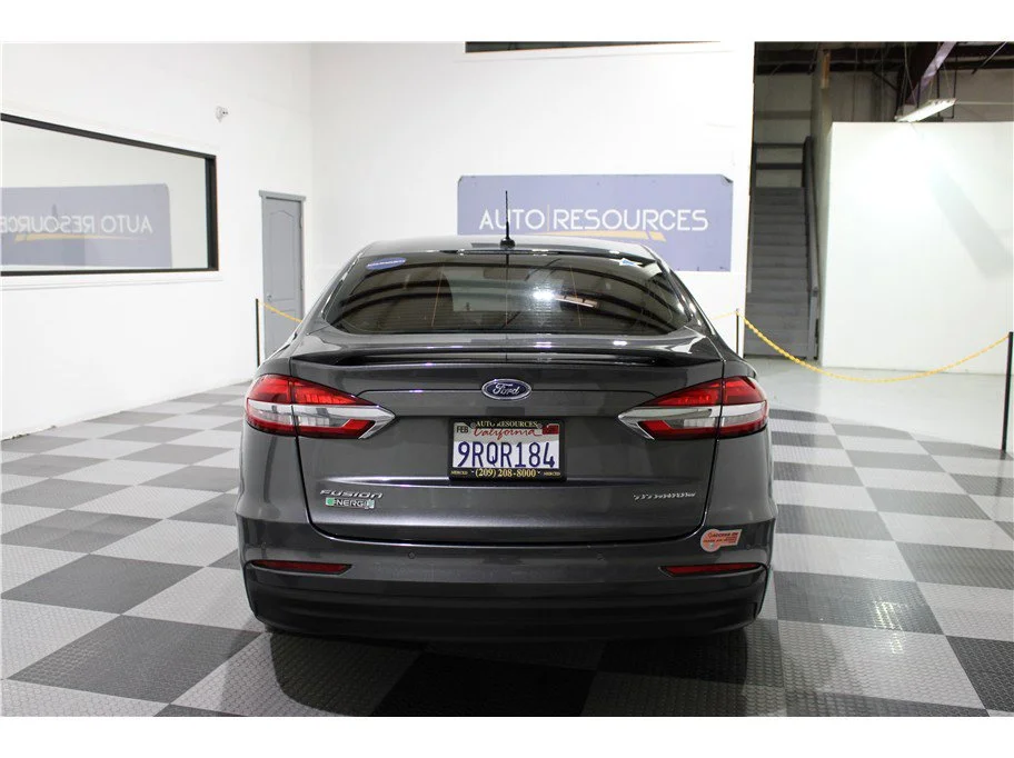 Used 2019 Dark Gray Ford Titanium image 5