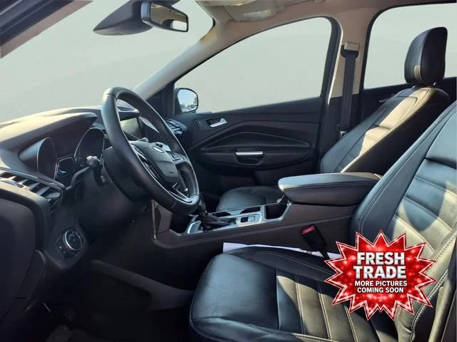 Used 2018 Gray Ford SEL image 21
