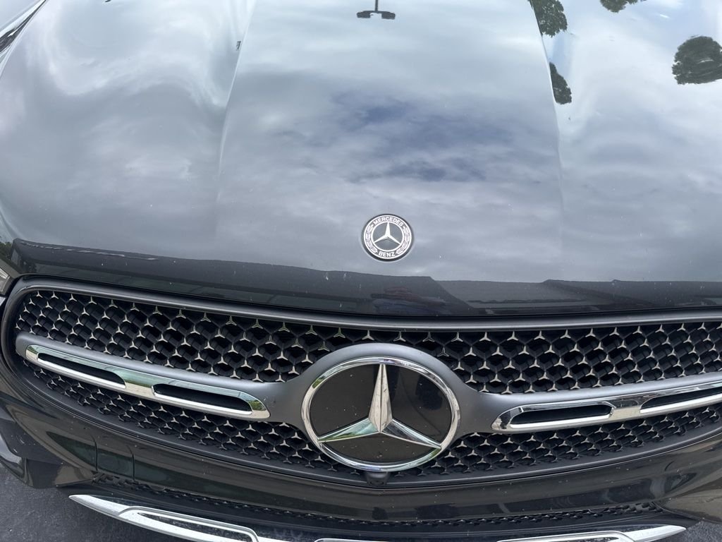 Used 2023 Graphite Gray Metallic Mercedes-Benz GLC 300 image 5