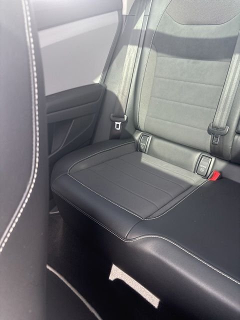 2023 Volkswagen Taos SE - Photo 30