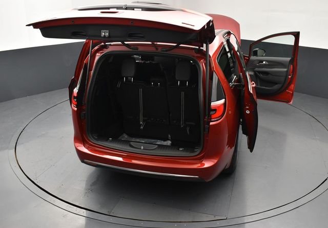 2026 Chrysler Pacifica Select - Photo 26